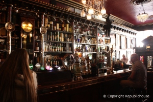 The Long Hall's gilded & mirrored bar